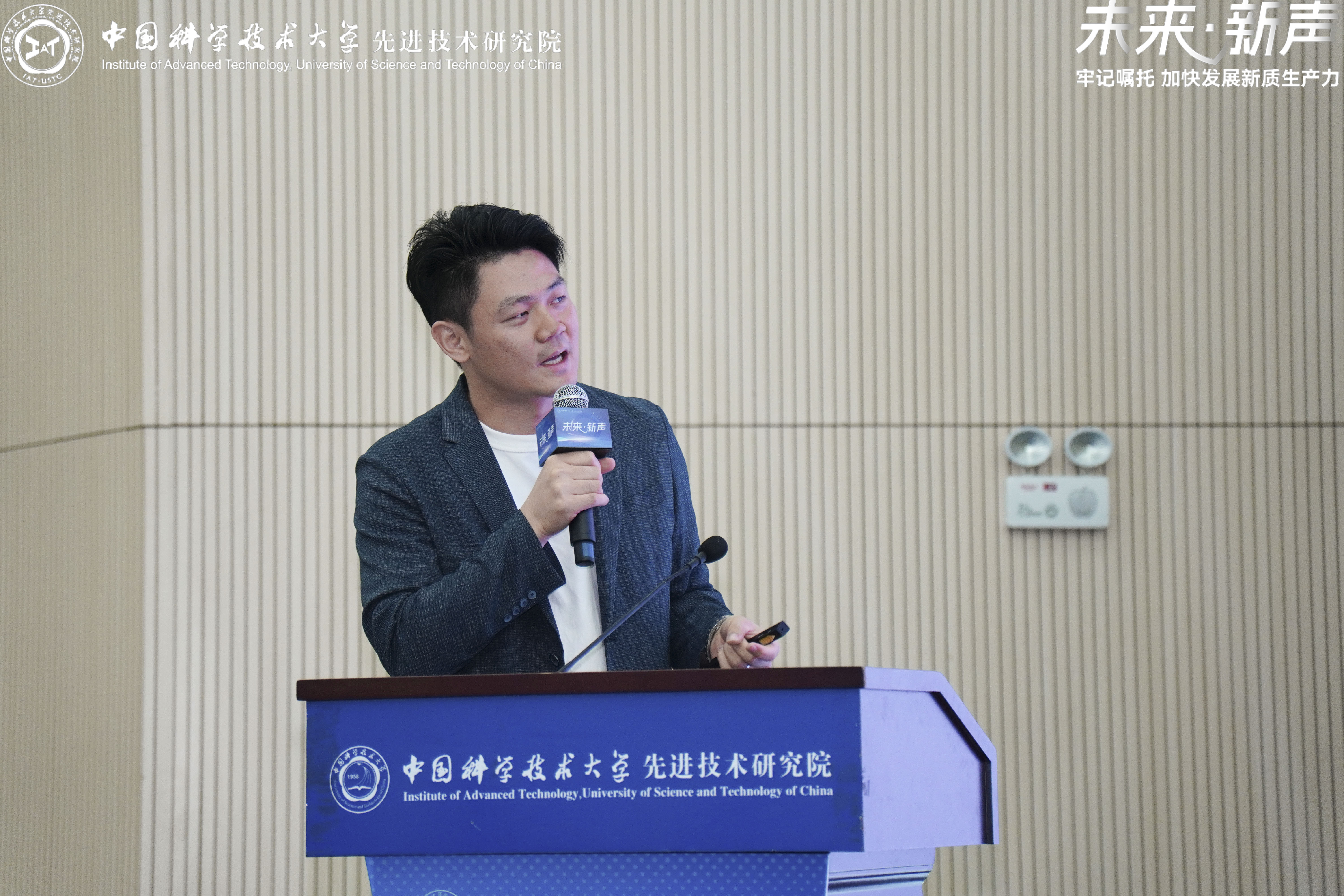 DSC04820 拷贝.jpg DSC04820 拷贝.jpg